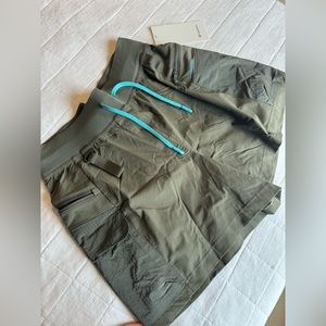Lululemon hiker cargo shorts 5”